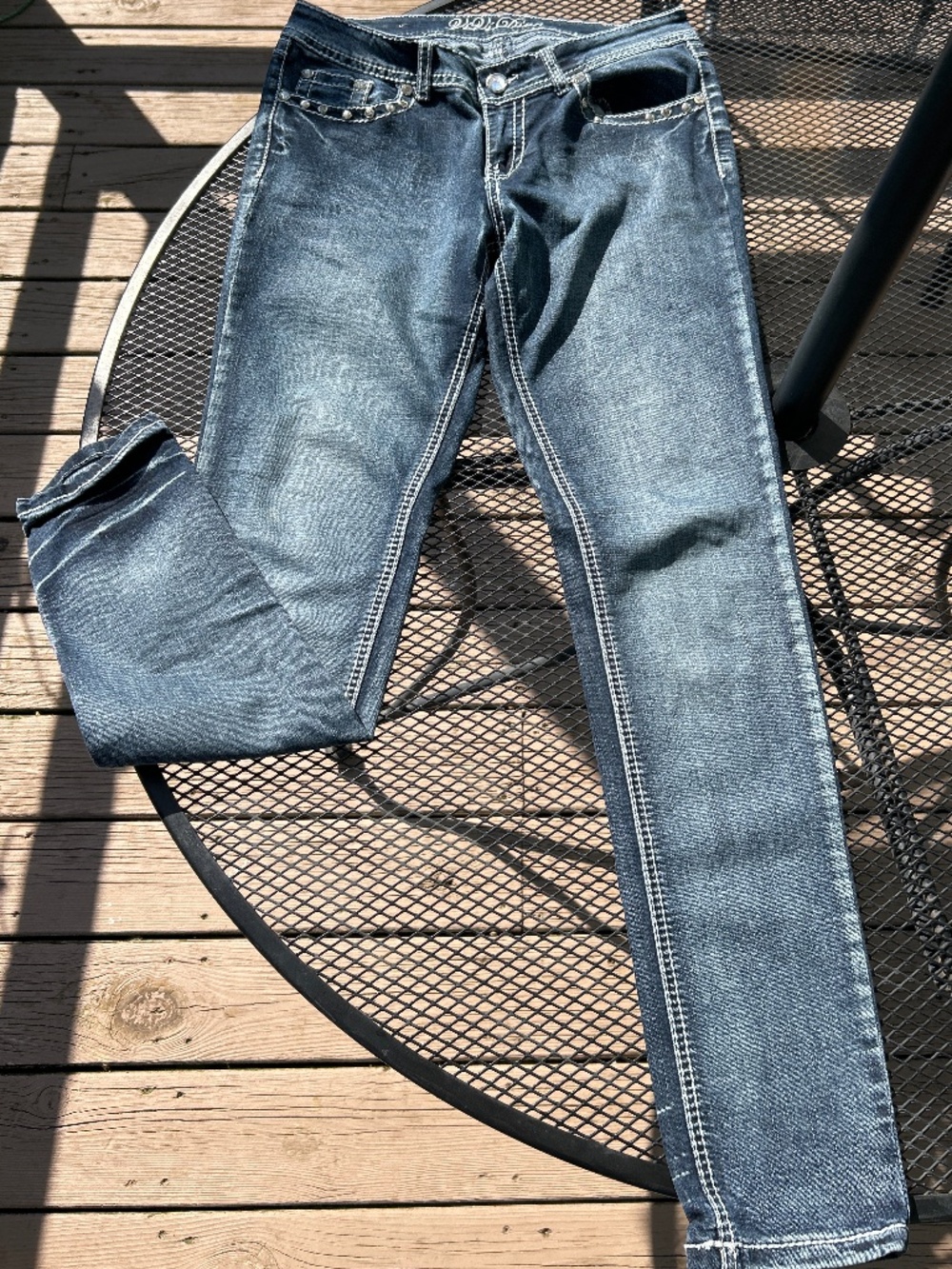 Viva Diva Stretch Jeans with Rhinestones